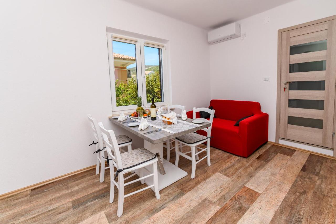 Apartman Paradiso Martinscica  Luaran gambar